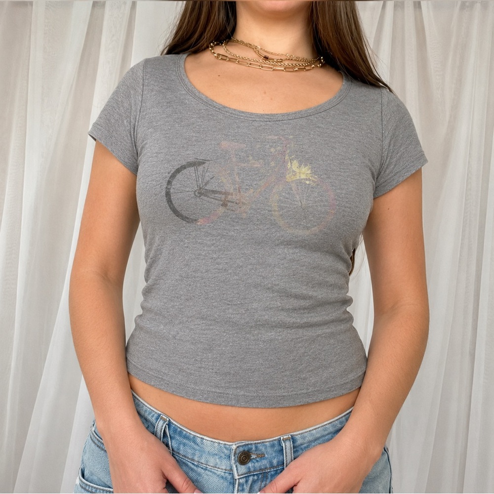 Y2K Vintage Aeropostale Gray Women's Bicycle Graphic Tee